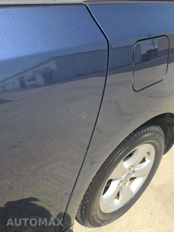 2020 Toyota Sienna LE 8-Passenger 119.3" WB - miniatura 24