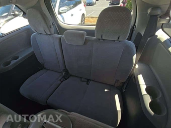 2020 Toyota Sienna LE 8-Passenger - miniatura 11