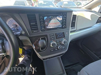 2020 Toyota Sienna LE 8-Passenger - miniatura 7