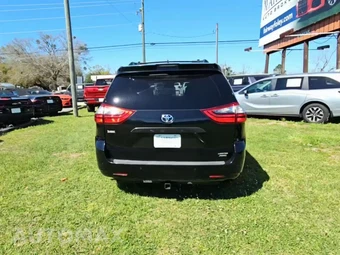 2020 Toyota Sienna Limited Premium 7-Passenger 119.3" WB - miniatura 4