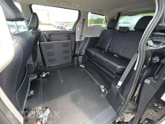 2020 Toyota Sienna SE 8-Passenger 119.3" WB - miniatura 13