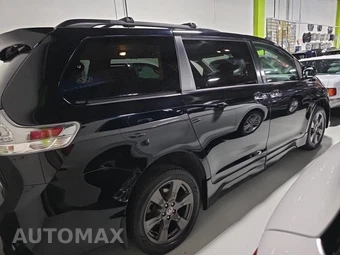 2020 Toyota Sienna SE 8-Passenger 119.3" WB - miniatura 4