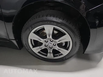 2020 Toyota Sienna SE 8-Passenger 119.3" WB - miniatura 9