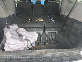 2020 Toyota Sienna SE Premium 8-Passenger 119.3" WB - miniatura 17
