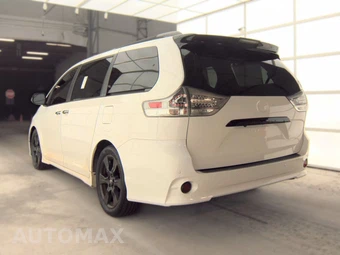 2020 Toyota Sienna SE Premium 8-Passenger 119.3" WB - miniatura 6
