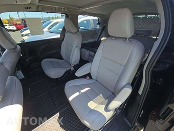 2020 Toyota Sienna XLE 7-Passenger 119.3" WB - miniatura 10