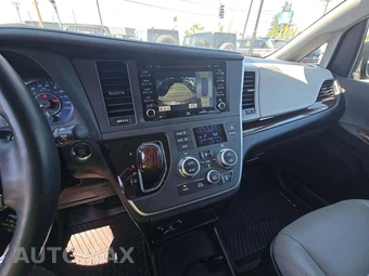 2020 Toyota Sienna XLE 7-Passenger 119.3" WB - miniatura 7