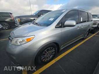 2020 Toyota Sienna XLE 8-Passenger 119.3" WB