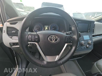 2020 Toyota Sienna XLE 8-Passenger 119.3" WB - miniatura 10