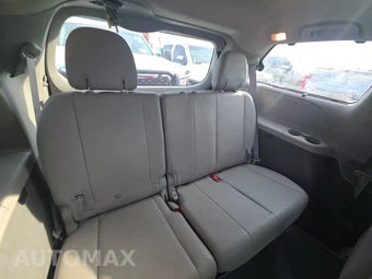 2020 Toyota Sienna XLE 8-Passenger 119.3" WB - miniatura 14