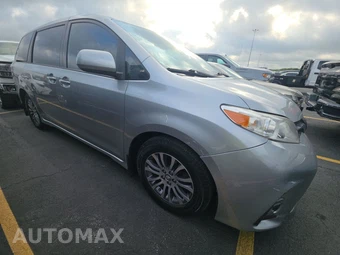 2020 Toyota Sienna XLE 8-Passenger 119.3" WB - miniatura 3