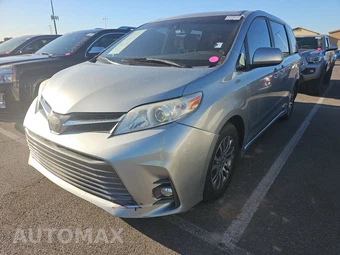 2020 Toyota Sienna XLE 8-Passenger 119.3" WB