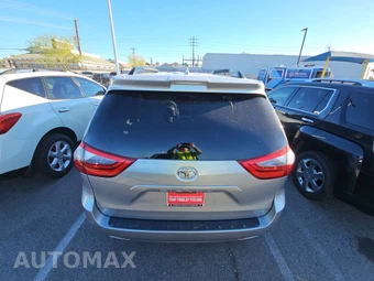 2020 Toyota Sienna XLE 8-Passenger 119.3" WB - miniatura 5