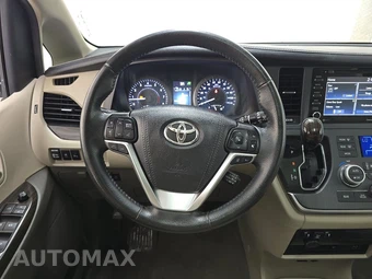 2020 Toyota Sienna XLE Premium 8-Passenger 119.3" WB - miniatura 10