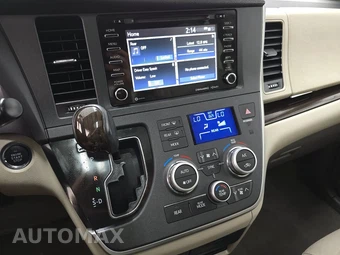 2020 Toyota Sienna XLE Premium 8-Passenger 119.3" WB - miniatura 11