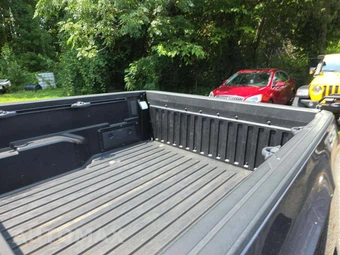 2020 Toyota Tacoma SR Crew Cab Medium Bed - miniatura 14