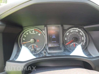 2020 Toyota Tacoma SR Crew Cab Medium Bed - miniatura 9