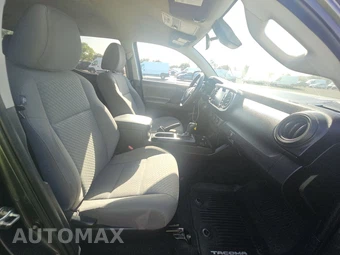 2020 Toyota Tacoma SR Crew Cab Medium Bed – miniatura 8