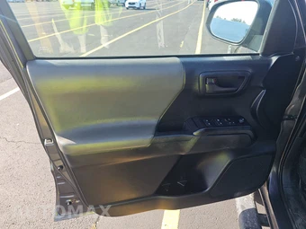 2020 Toyota Tacoma SR Crew Cab Medium Bed – miniatura 9