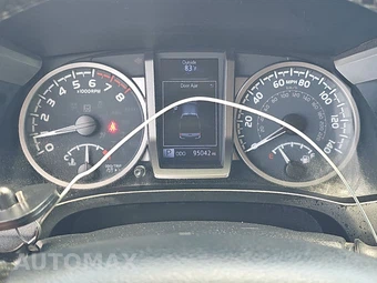2020 Toyota Tacoma SR5 Crew Cab Medium Bed - miniatura 12