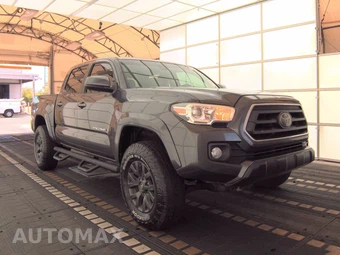 2020 Toyota Tacoma SR5 Crew Cab Medium Bed - miniatura 3