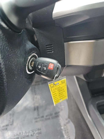 2020 Toyota Tacoma SR5 Crew Cab Medium Bed - miniatura 5