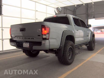 2020 Toyota Tacoma SR5 Crew Cab Medium Bed - miniatura 4