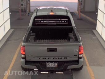 2020 Toyota Tacoma SR5 Crew Cab Medium Bed - miniatura 5