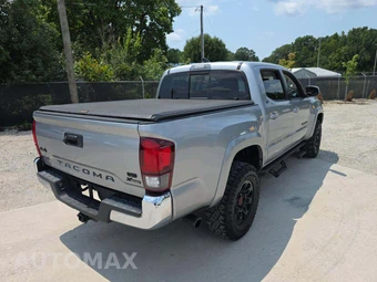 2020 Toyota Tacoma SR5 Crew Cab Medium Bed - miniatura 3