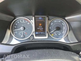 2020 Toyota Tacoma SR5 Crew Cab Medium Bed - miniatura 9
