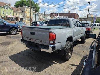 2020 Toyota Tacoma SR5 Crew Cab Medium Bed - miniatura 4