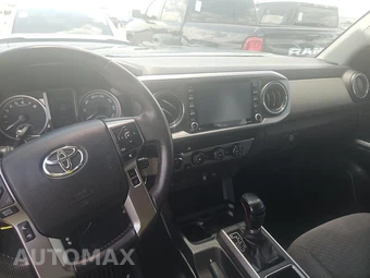 2020 Toyota Tacoma SR5 Crew Cab Medium Bed - miniatura 11