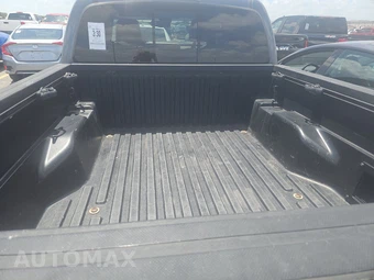 2020 Toyota Tacoma SR5 Crew Cab Medium Bed - miniatura 16