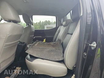 2020 Toyota Tacoma SR5 Crew Cab Medium Bed - miniatura 13