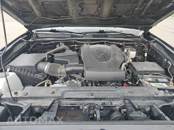 2020 Toyota Tacoma SR5 Crew Cab Medium Bed - miniatura 15