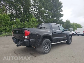2020 Toyota Tacoma SR5 Crew Cab Medium Bed - miniatura 4