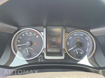 2020 Toyota Tacoma SR5 Crew Cab Medium Bed - miniatura 6