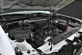 2020 Toyota Tacoma SR5 Crew Cab Medium Bed - miniatura 17