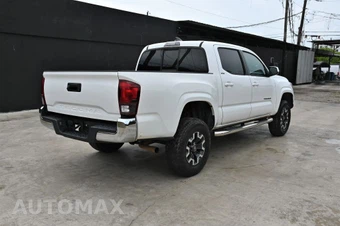 2020 Toyota Tacoma SR5 Crew Cab Medium Bed - miniatura 3