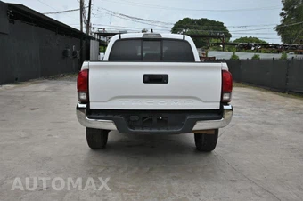 2020 Toyota Tacoma SR5 Crew Cab Medium Bed - miniatura 4