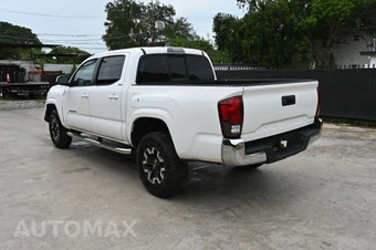2020 Toyota Tacoma SR5 Crew Cab Medium Bed - miniatura 5