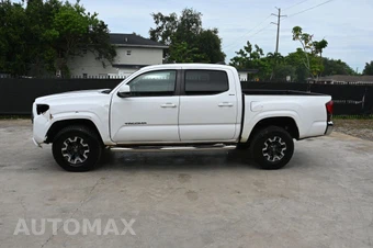 2020 Toyota Tacoma SR5 Crew Cab Medium Bed - miniatura 7