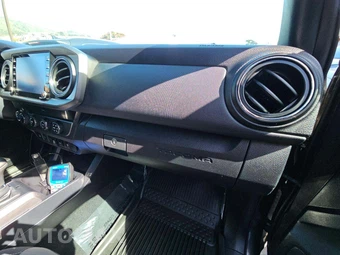2020 Toyota Tacoma TRD Off-Road Crew Cab Long Bed - miniatura 19