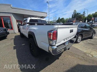 2020 Toyota Tacoma TRD Off-Road Crew Cab Long Bed - miniatura 2