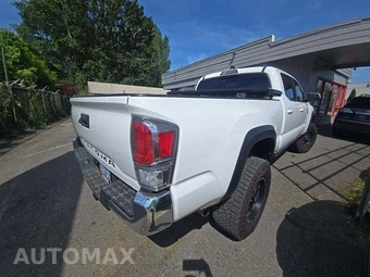 2020 Toyota Tacoma TRD Off-Road Crew Cab Long Bed - miniatura 3