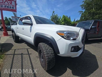 2020 Toyota Tacoma TRD Off-Road Crew Cab Long Bed - miniatura 4