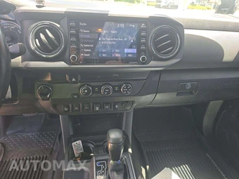 2020 Toyota Tacoma TRD Off-Road Crew Cab Medium Bed - miniatura 10