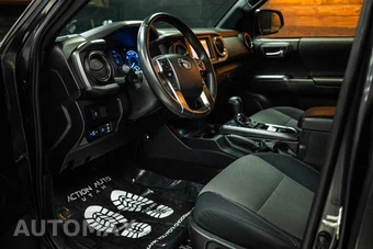 2020 Toyota Tacoma TRD Off-Road Crew Cab Medium Bed - miniatura 8