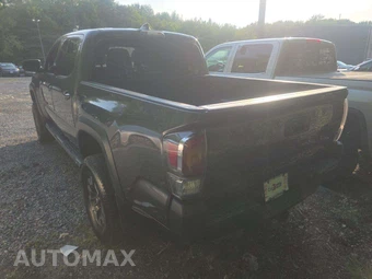 2020 Toyota Tacoma TRD Off-Road Crew Cab Medium Bed - miniatura 2