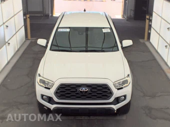 2020 Toyota Tacoma TRD Off-Road Crew Cab Medium Bed - miniatura 2